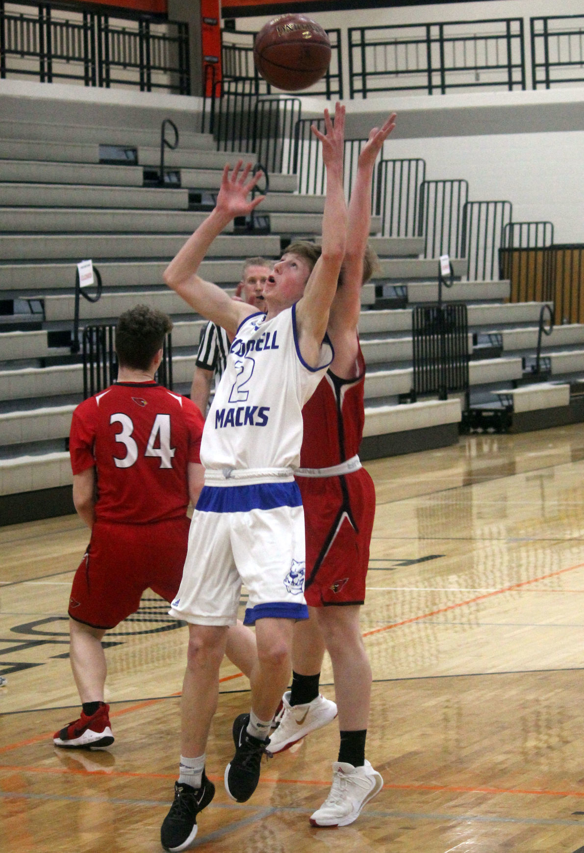 McDonell vs Thorp boys basketball at Osseo 3-12-20